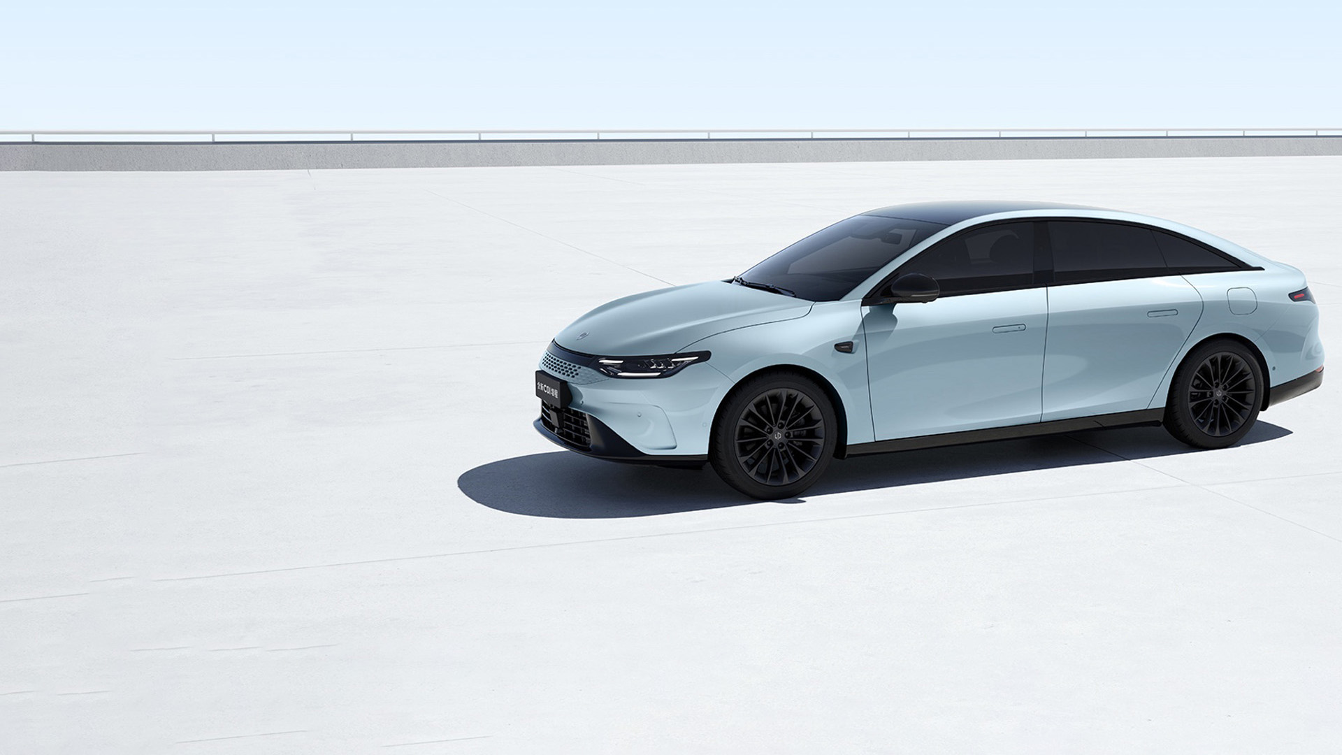 Гібридний автомобіль Leap Motor C01